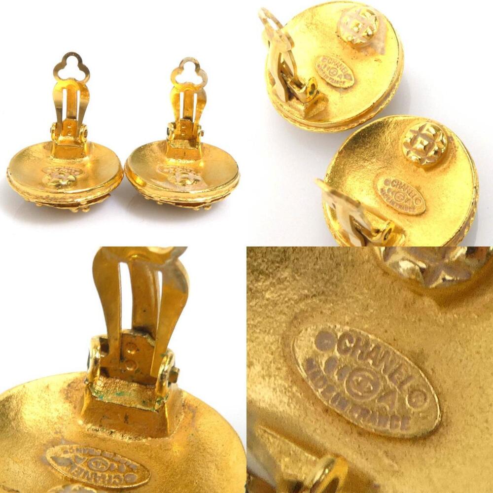 CHANEL Authentic Gold Logo Earrings - Picture 5 of 5